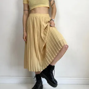Buttermilk Pleated Skirt - MEDIUM