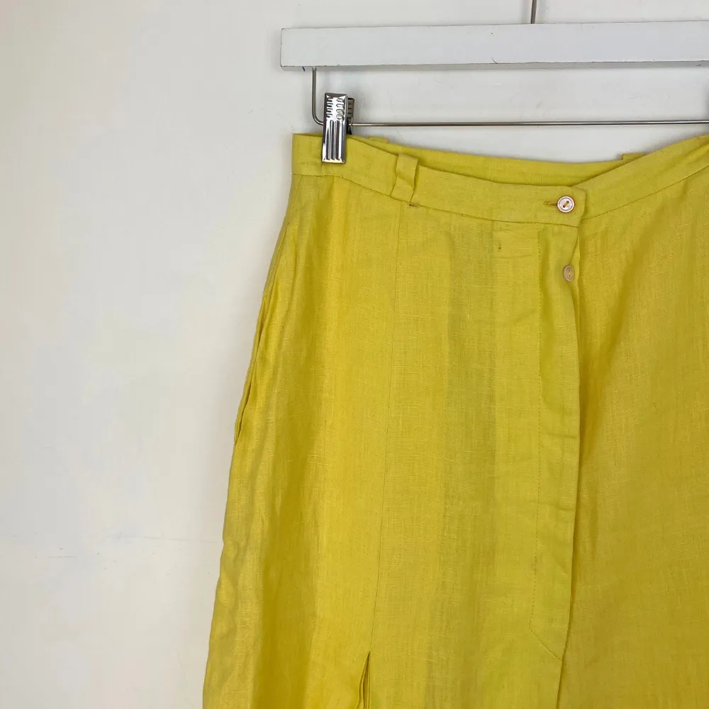 Pleated Yellow Midi Skirt - MEDIUM