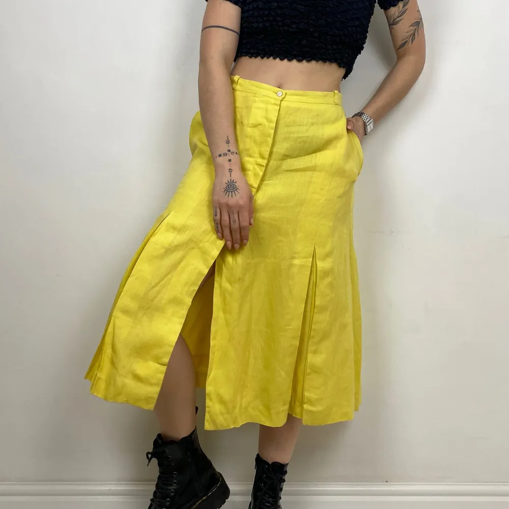 Pleated Yellow Midi Skirt - MEDIUM